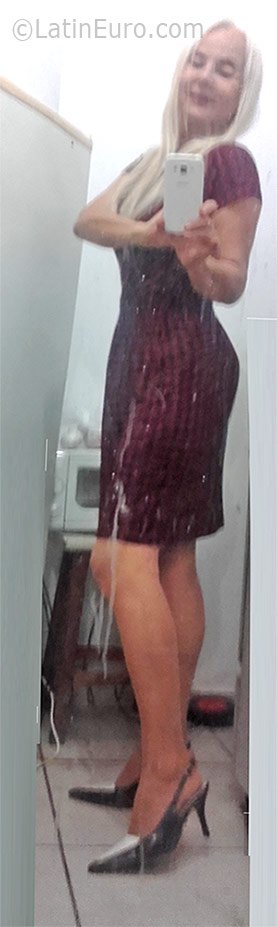 Date this funny Brazil girl Maria from Rio De Janeiro BR9717