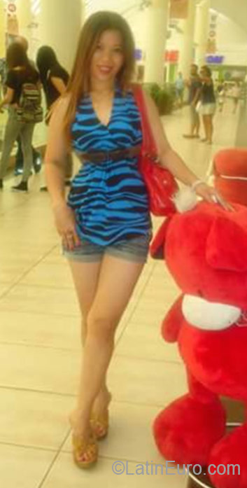 Date this passionate Philippines girl Noemi from Iriga City PH915