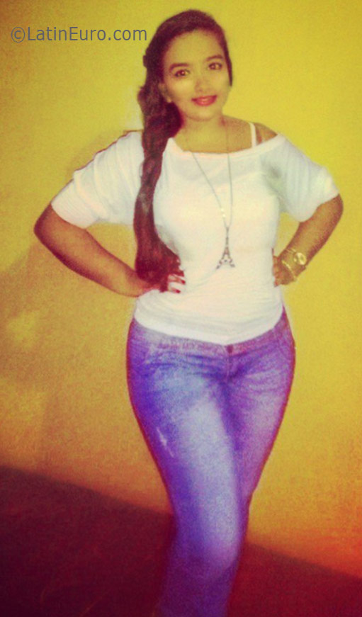 Date this exotic Colombia girl Gladys from Barranquilla CO19134