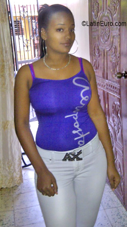 Date this young Dominican Republic girl Mariela from San Francisco De Macoris DO26246