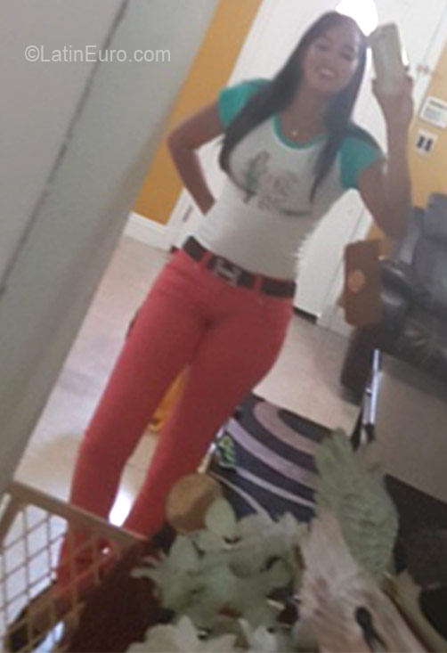 Date this pretty Dominican Republic girl Maria from  DO26310