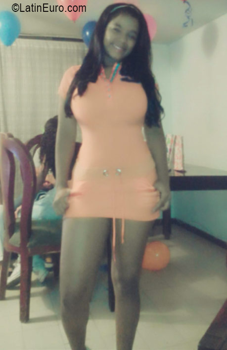 Date this foxy Colombia girl Michel from Cali CO19472