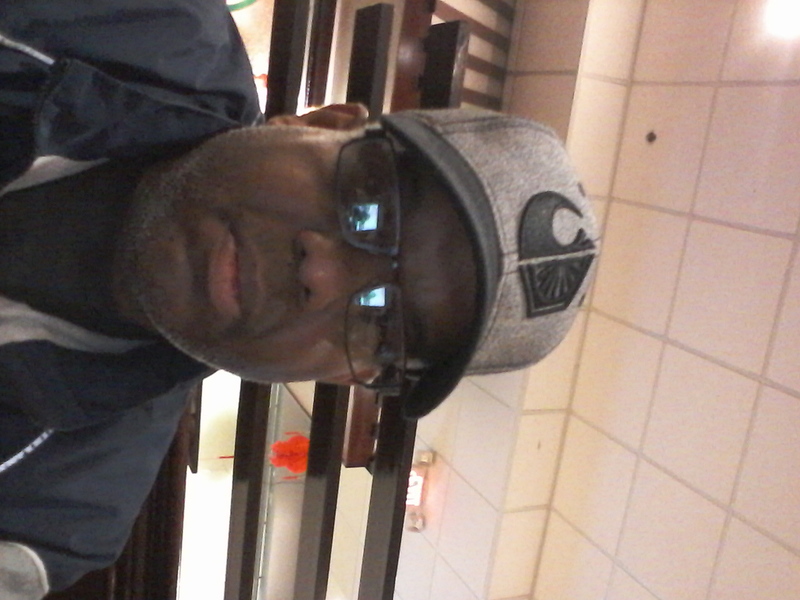 Date this nice looking United States man Terrence from GLEN Burnie US17656