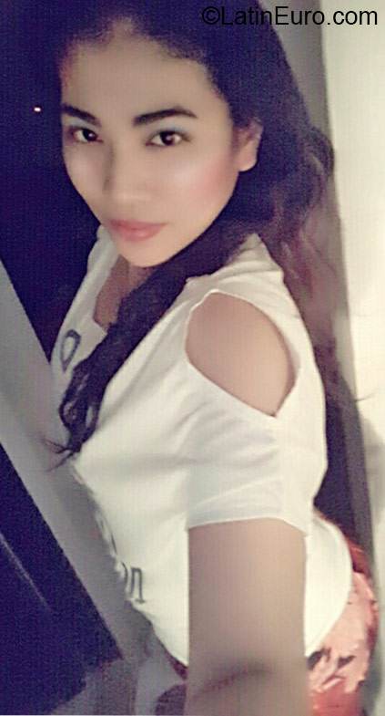 Date this hot Philippines girl Rachel from Cebu City PH929