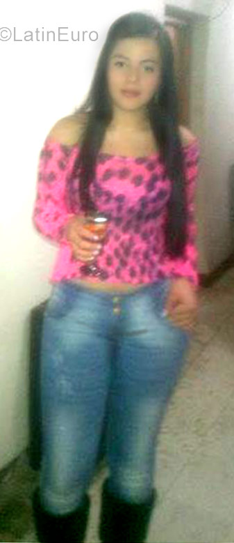 Date this delightful Colombia girl Alejandra from Medellin CO19690