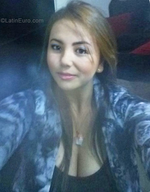 Date this charming Colombia girl Paula Andrea from Medellin CO19810