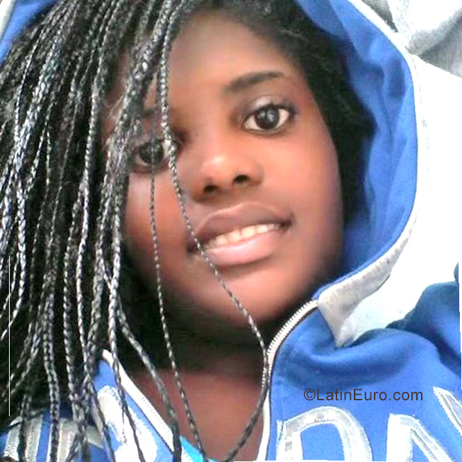 Date this hard body Colombia girl Leidy from Cali Valle Del Cauca CO19870