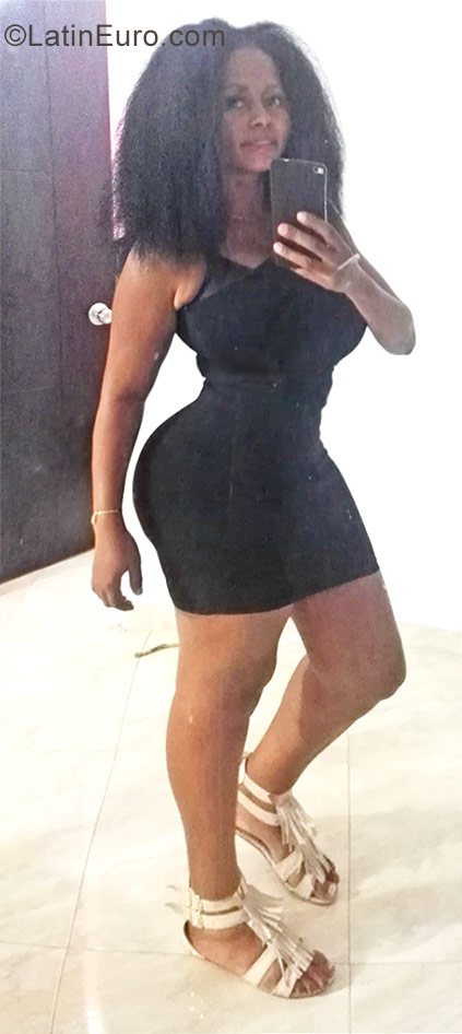 Date this hot Colombia girl Karen from Cali CO19907