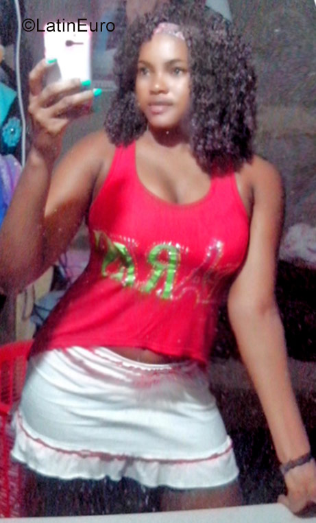 Date this good-looking Colombia girl Anyi from Quibdo CO19914