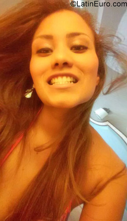 Date this pretty Colombia girl Julieth from Cali CO20057