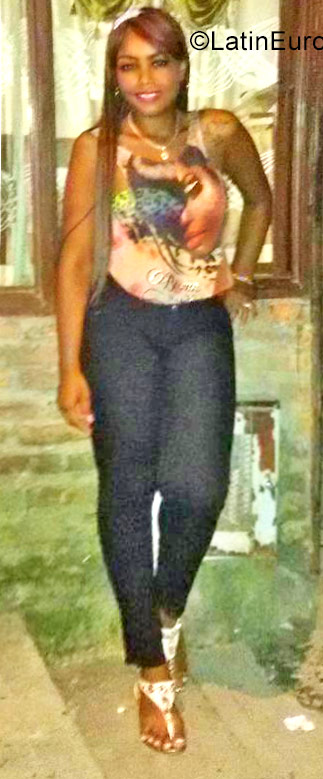 Date this funny Colombia girl Que sea sincero from Cali CO20063