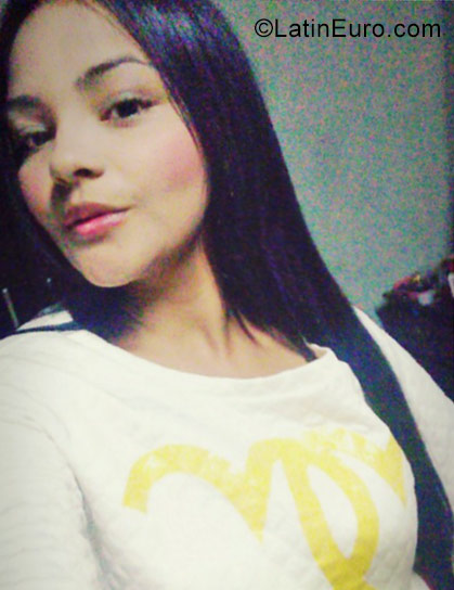 Date this cute Colombia girl Julieth from Medellin CO20113