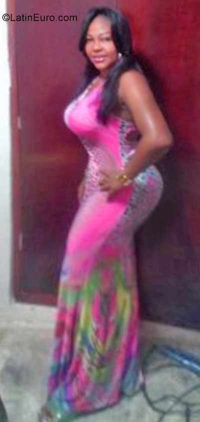 Date this delightful Colombia girl Lina from Cartagena CO20748