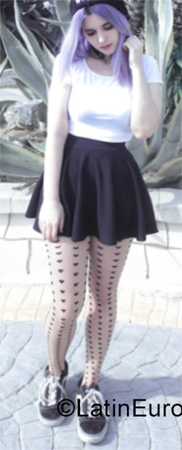 Date this good-looking Colombia girl Yuriz from Bogota CO20796