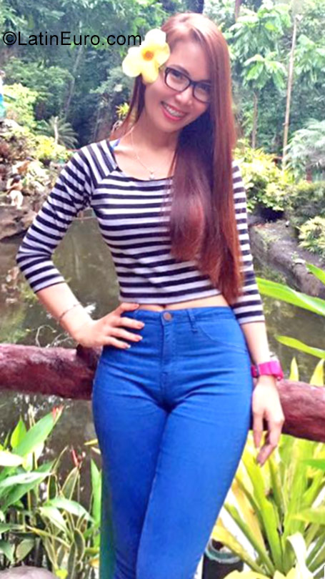 Date this lovely Philippines girl Lei from Manila/ Dhahran, Saudi Arabia PH953