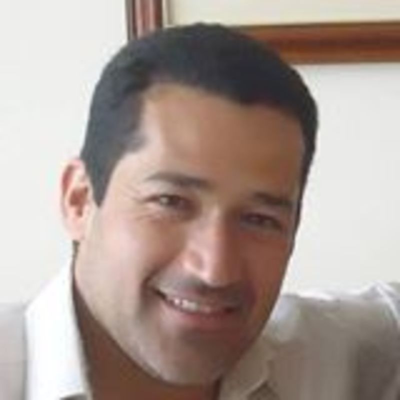 Date this nice looking Colombia man Fredy from Miami CO20956