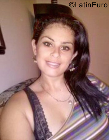Date this voluptuous Colombia girl Karen from Cali CO21150