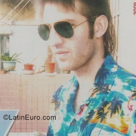 Date this fun Brazil man Sky from Hyu BR10008