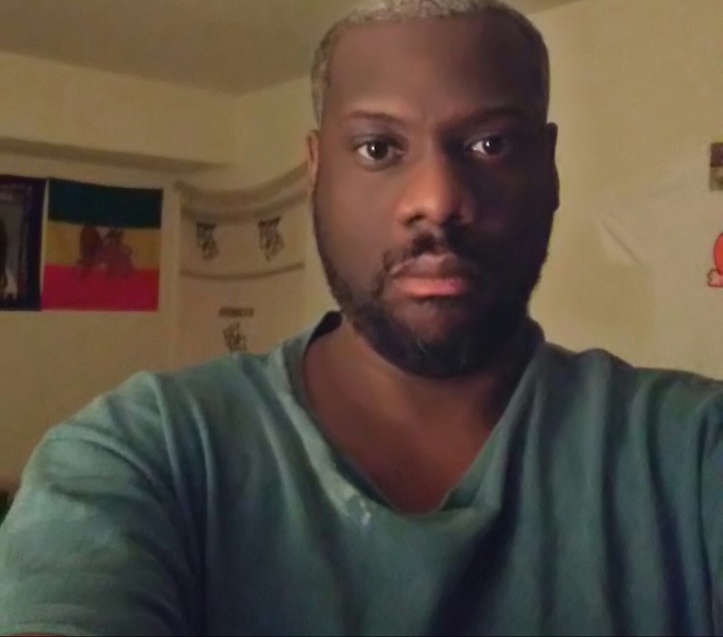 Date this passionate United States man Varron from Wilmington US18086