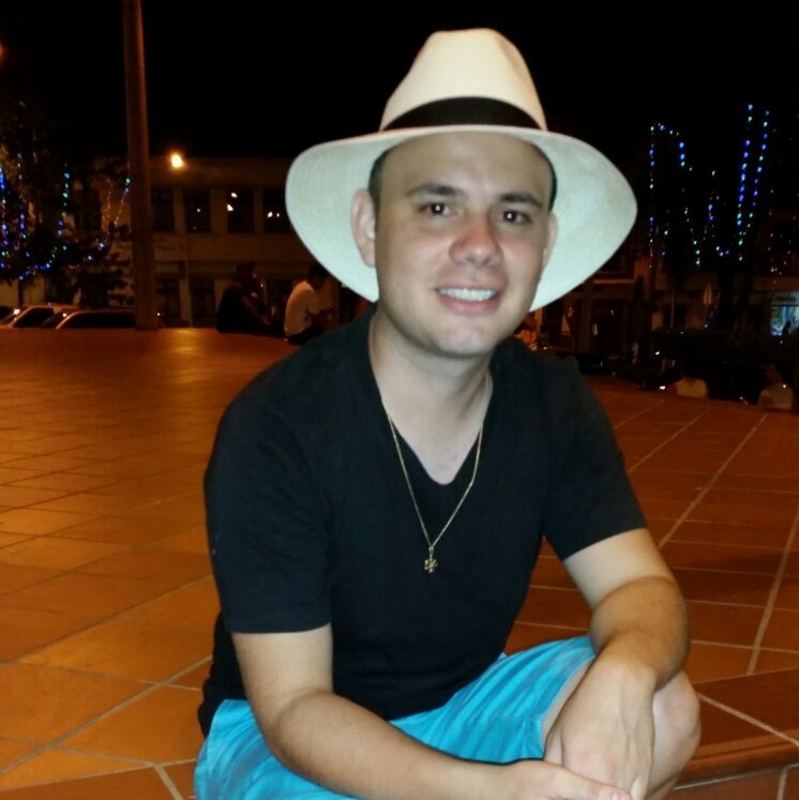 Date this attractive Colombia man Andres from Medellin CO21329