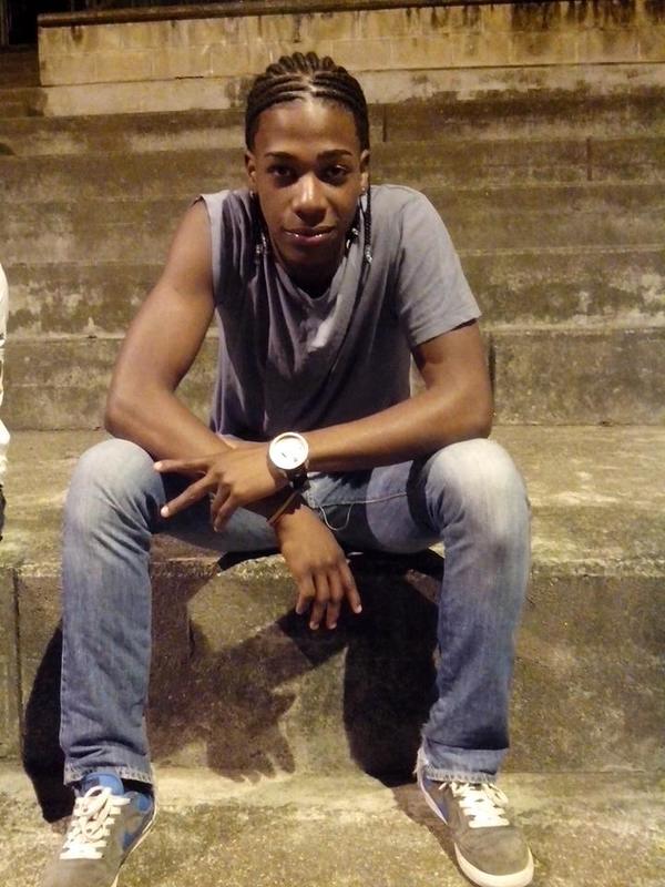 Date this georgeous Colombia man Jonathan from Medellin CO21334