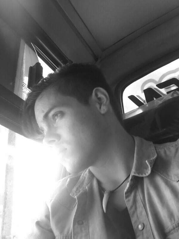 Date this tall Colombia man Julian from Manizales CO21562