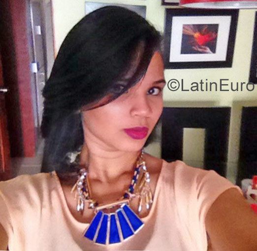 Date this good-looking Dominican Republic girl Virginia santos from Santo Domingo DO28898
