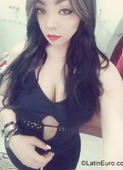 Date this beautiful Dominican Republic girl Carla from republica dominicana DO30241