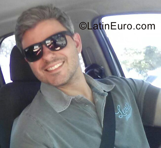 Date this good-looking Brazil man Eduardo from Sao Paulo BR10078