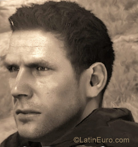 Date this voluptuous Spain man Liveder from Sabadell ES375