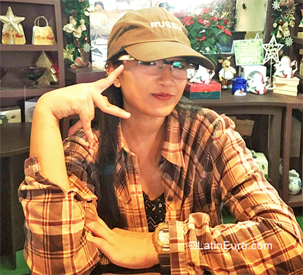 Date this stunning Philippines girl Jena from Baguio PH962