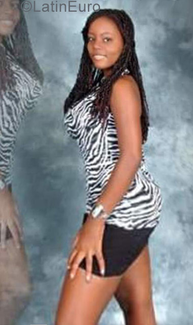 Date this sensual Dominican Republic girl Alex from Santo Domingo DO29256