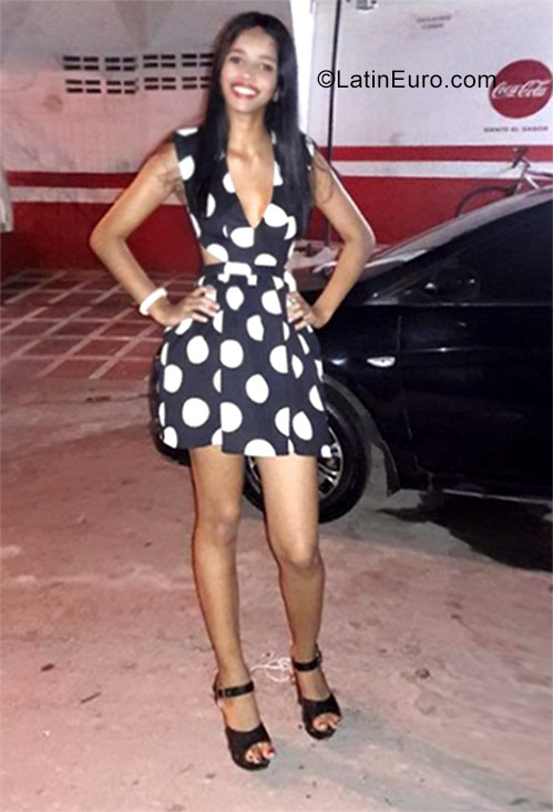 Date this gorgeous Colombia girl Kelly from Barranquilla CO23314