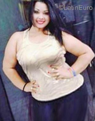 Date this cute Dominican Republic girl Amanda from Santo Domingo DO29435