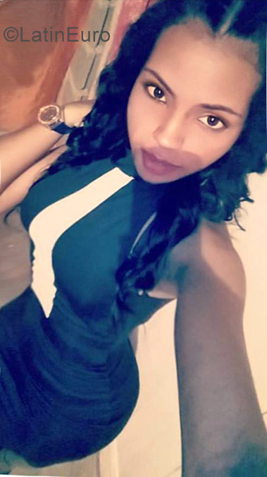 Date this beautiful Dominican Republic girl Isabel from Santo Domimgo DO29506
