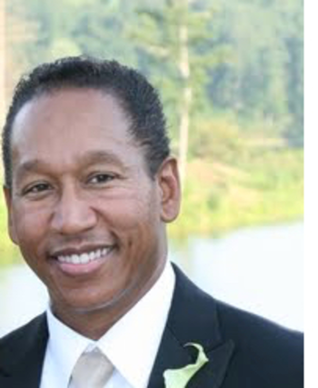 Date this georgeous United States man Oscar from Orlando US18323