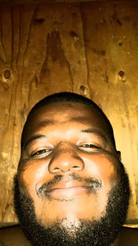 Date this happy United States man Poe from Anaheim US18333