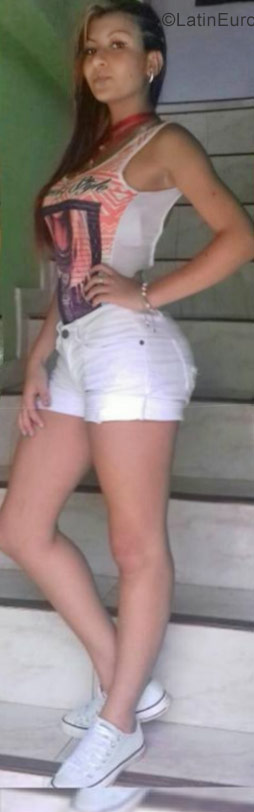 Date this athletic Colombia girl Sheiry from Medellin CO21986