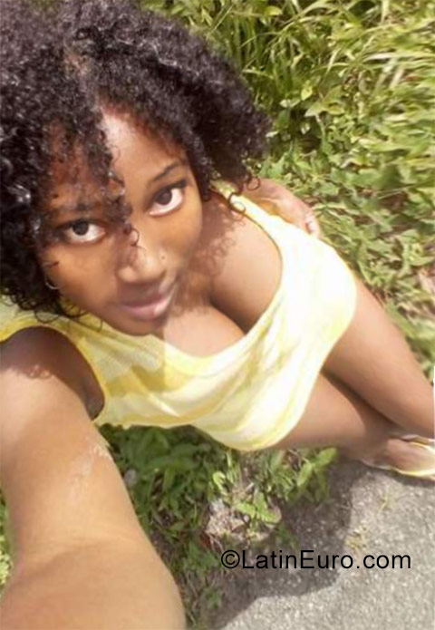 Date this sensual Trinidad and Tobago girl Lisa from Port Of Spain TT87