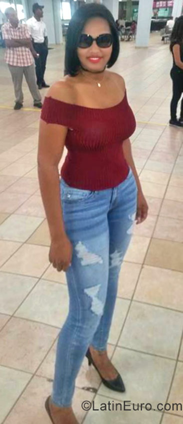 Date this charming Dominican Republic girl ROSA MARIA from Santo Domino DO29707