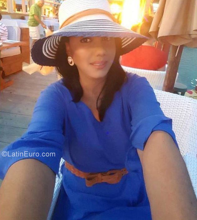Date this sensual Dominican Republic girl Brailen from Santo Domingo DO32380