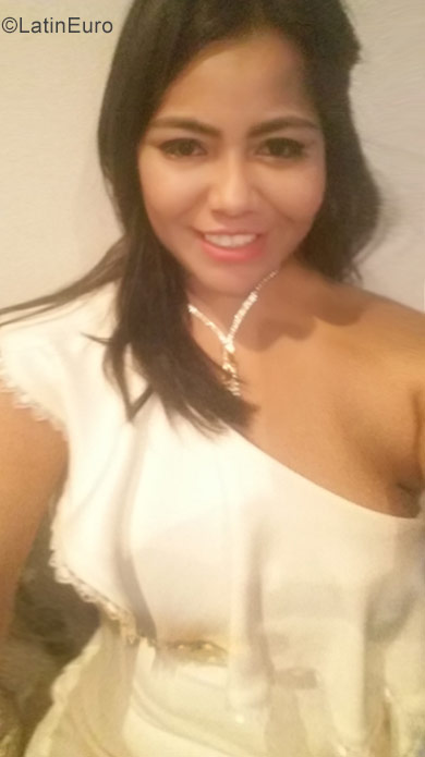 Date this delightful Colombia girl Margarita from Barranquilla CO22105