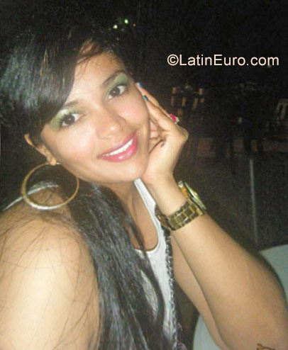 Date this passionate Dominican Republic girl Vanelva from San Francisco De Macoris DO29887