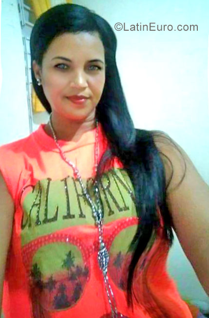 Date this fun Dominican Republic girl Francheca from Santiago DO29927