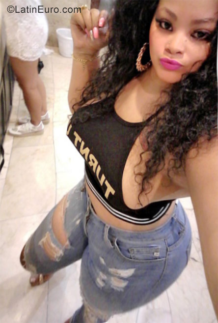 Date this sensual Dominican Republic girl Joselyn1 from Santo Domingo DO30008