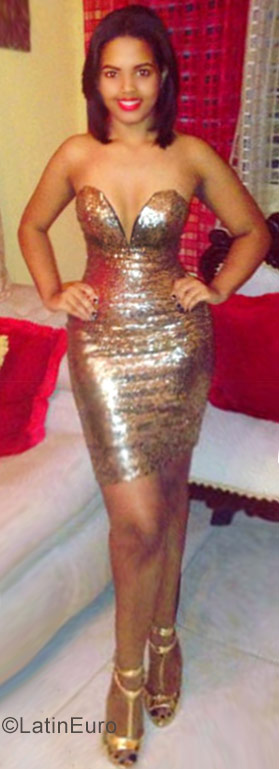 Date this good-looking Dominican Republic girl Jennifer from Santo Domingo DO30011