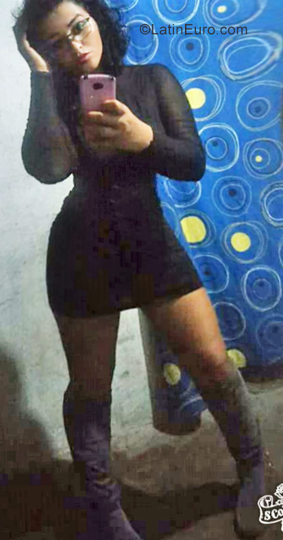 Date this sensual Brazil girl Kiarly from Ita****uma BR10259