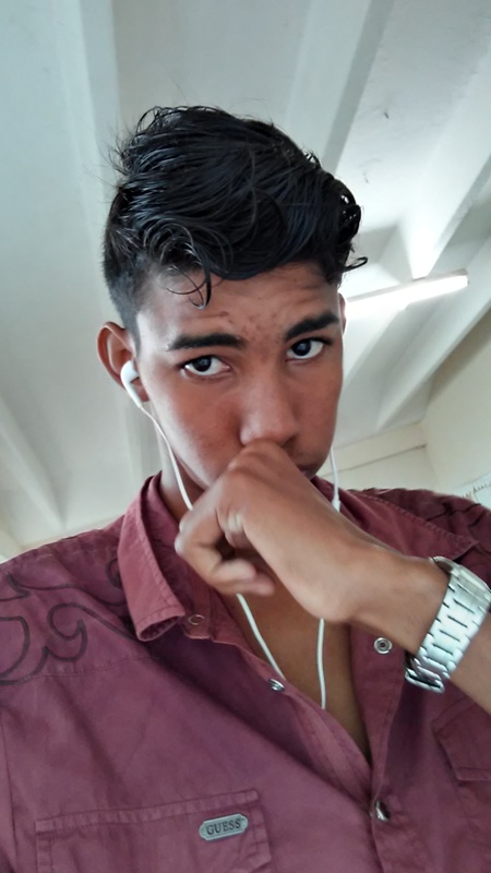 Date this attractive Cuba man Karel from La Habana CU114