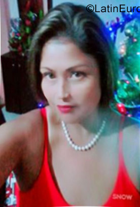 Date this athletic Colombia girl Olga from Ibague CO22409