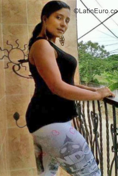 Date this lovely Colombia girl Katherine from Cali CO22486